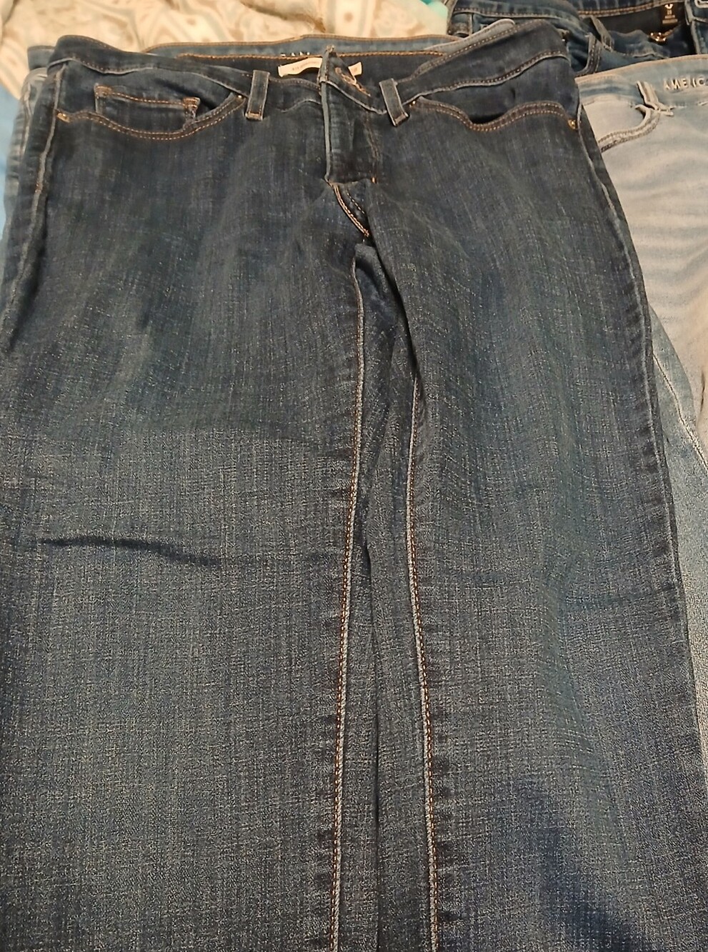 Women's Straight-Leg Jeans in Dark Blue